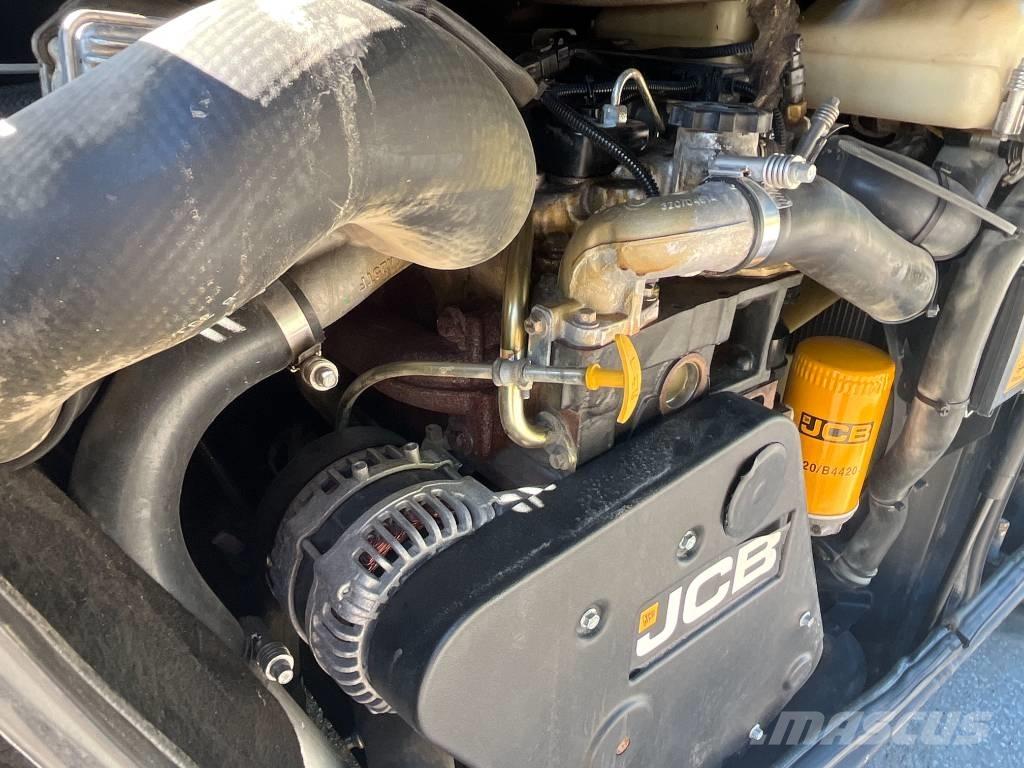 JCB 110 W Hydradig Колісні екскаватори