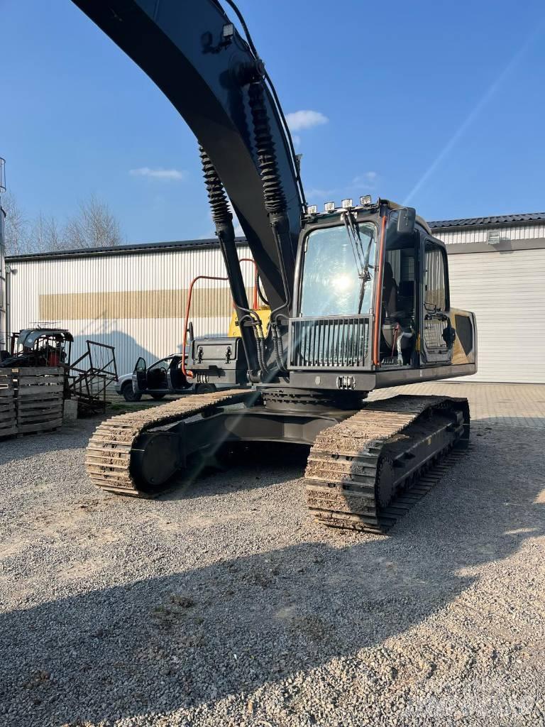 Volvo EC290 Гусеничні екскаватори