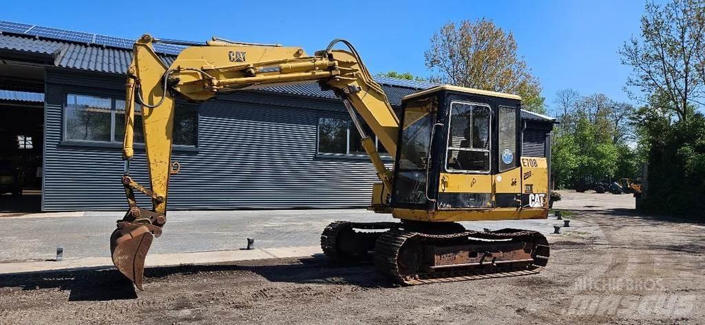CAT E 70 B Середні екскаватори 7т. - 12т.