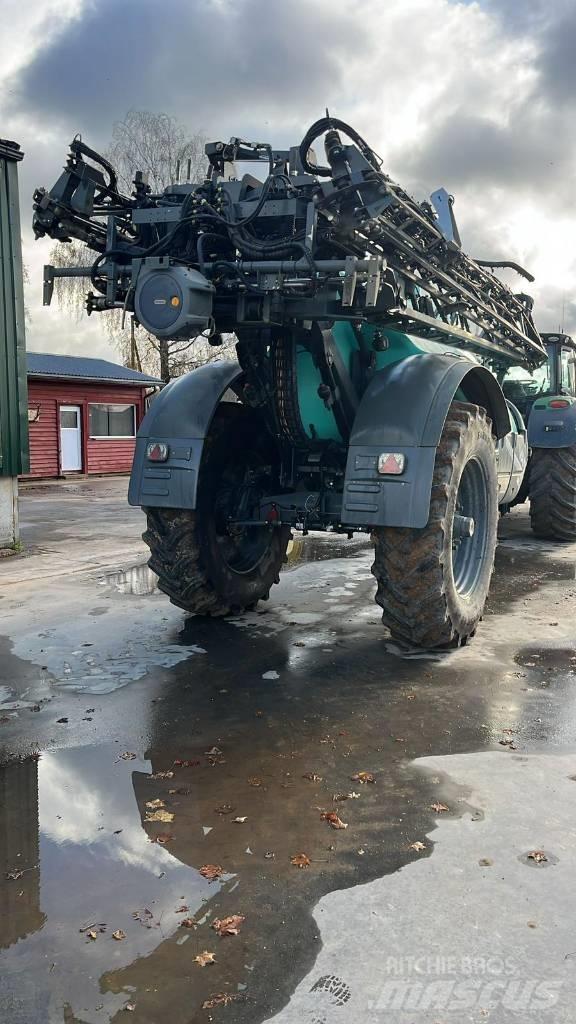 Berthoud Dark55-60 Самохідні обприскувачі