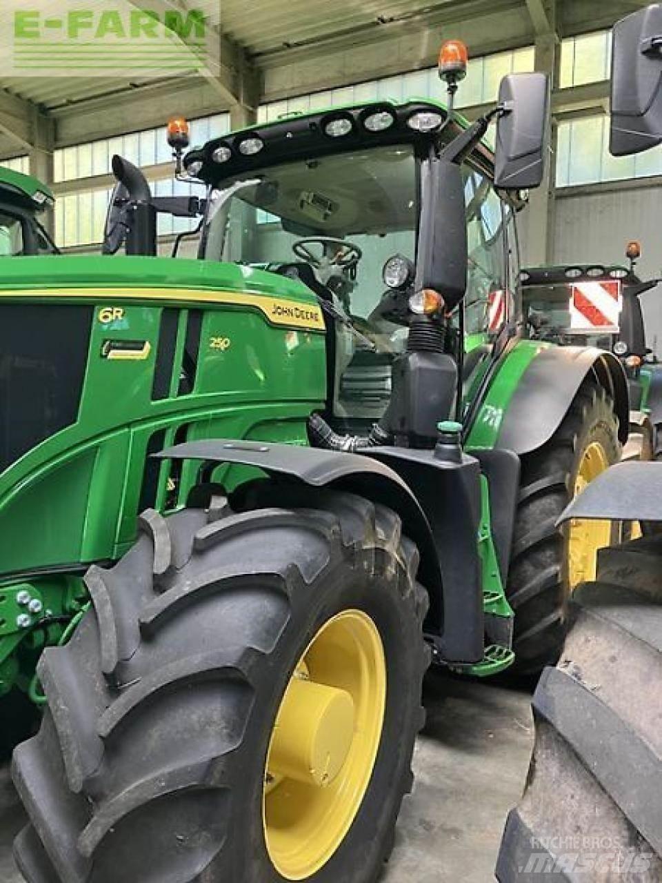 John Deere 6r 250 Трактори