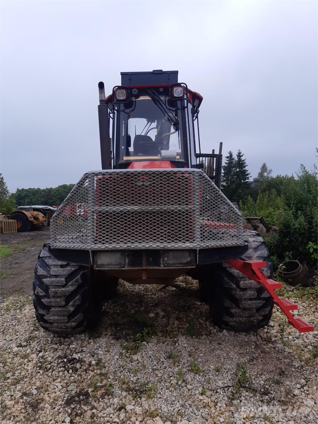 Komatsu 860.4 Форвардери