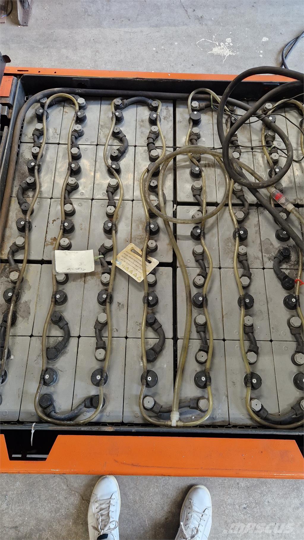 Toyota 7FBMF30 Електронавантажувачі