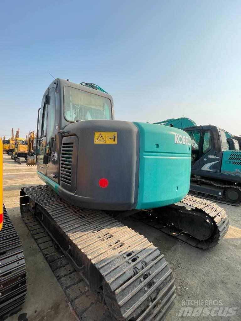 Kobelco SK 135 Гусеничні екскаватори