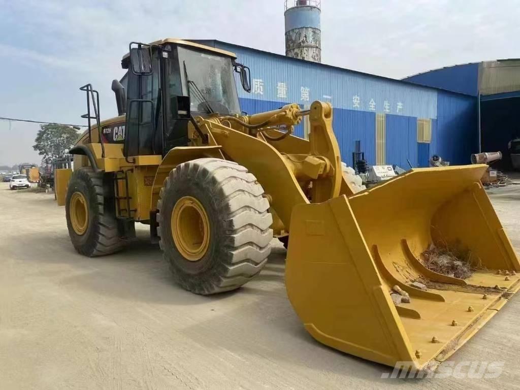 CAT 972 H Фронтальні навантажувачі