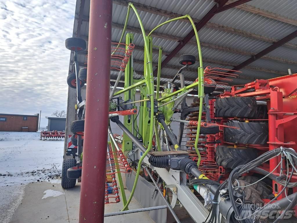 CLAAS Liner 2900 Граблі і сінозворушувачі