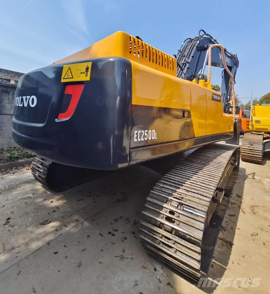 Volvo EC 250 D L Гусеничні екскаватори