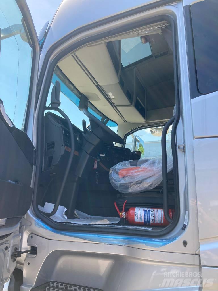 Volvo FH16-650 Автокрани