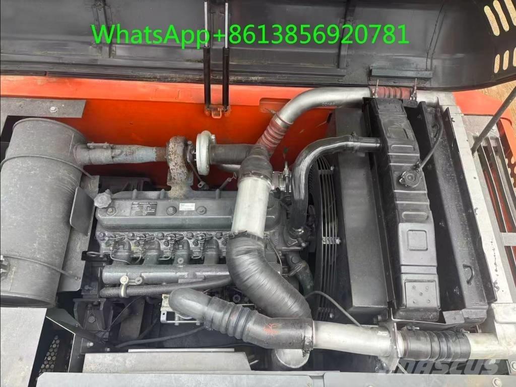 Doosan DX 225 Гусеничні екскаватори