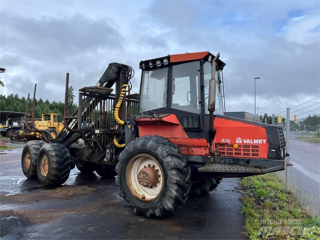 Valmet 836 Форвардери