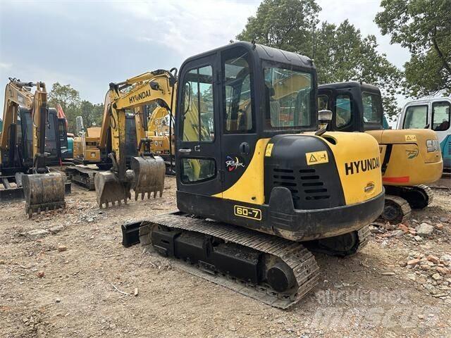 Hyundai R60-7 Гусеничні екскаватори