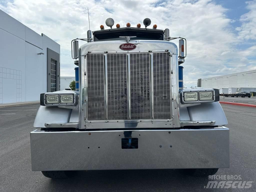 Peterbilt 379 Тягачі
