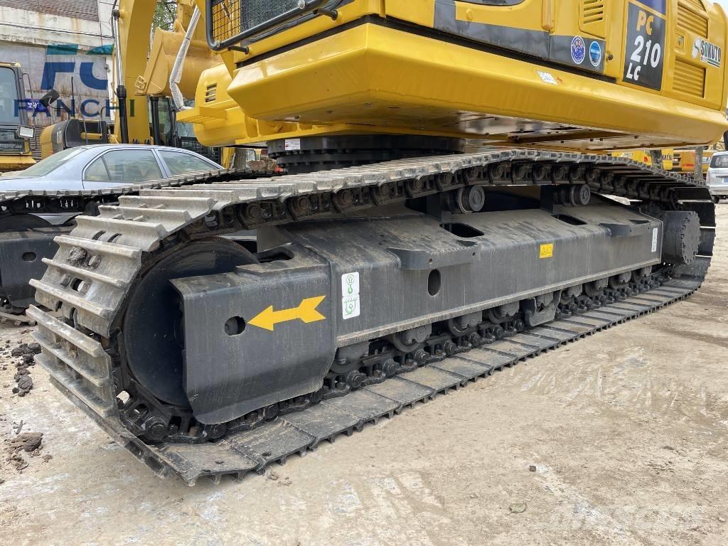 Komatsu PC 210 LC Гусеничні екскаватори