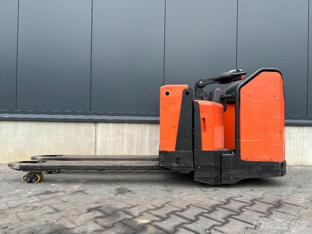 BT LPE200/8 Ручний візок