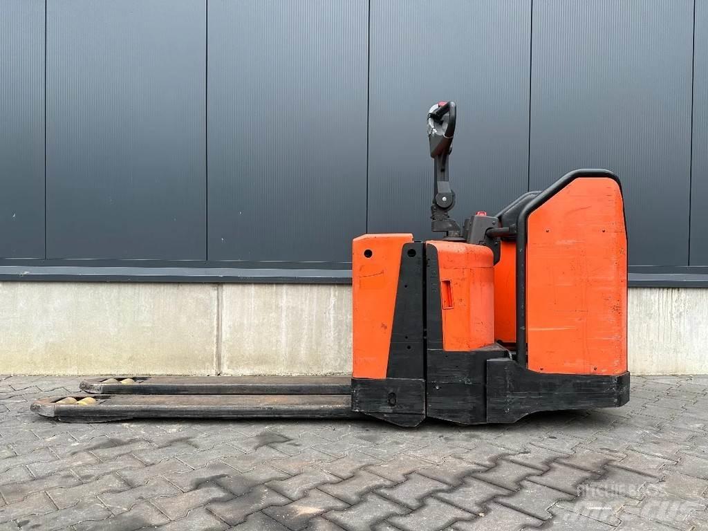BT LPE200/8 Ручний візок