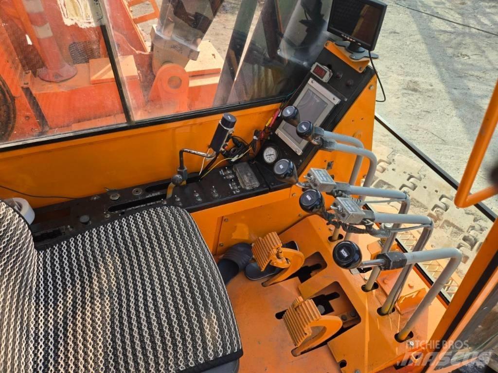 Sumitomo LS138RH Гусеничні крани