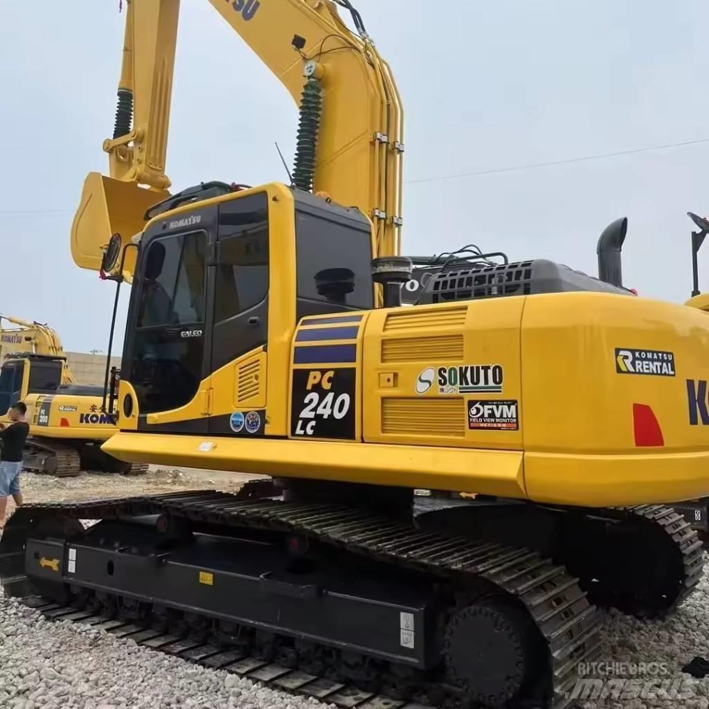 Komatsu PC 240 Гусеничні екскаватори