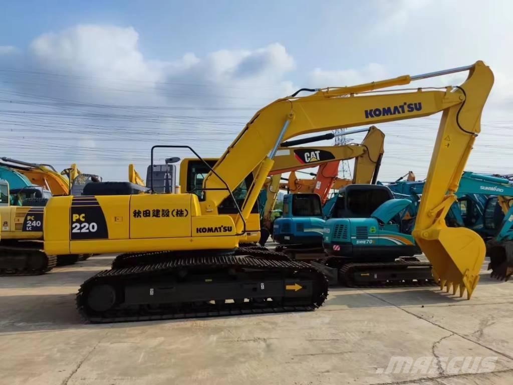 Komatsu PC 220 Гусеничні екскаватори