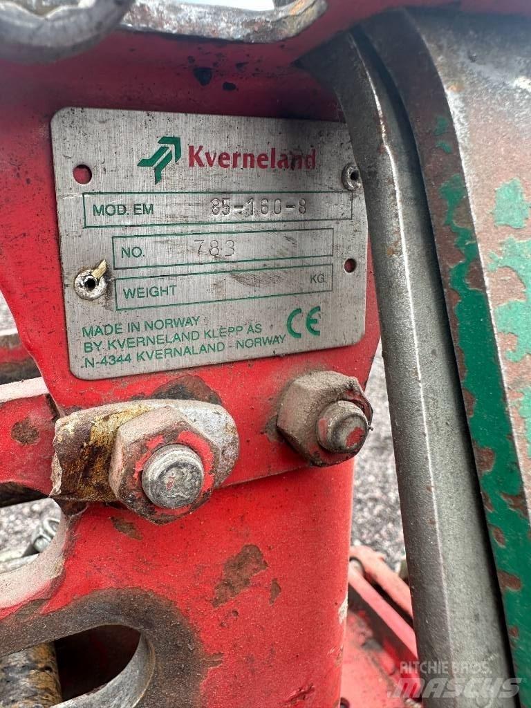Kverneland EM85 Реверсивні плуги