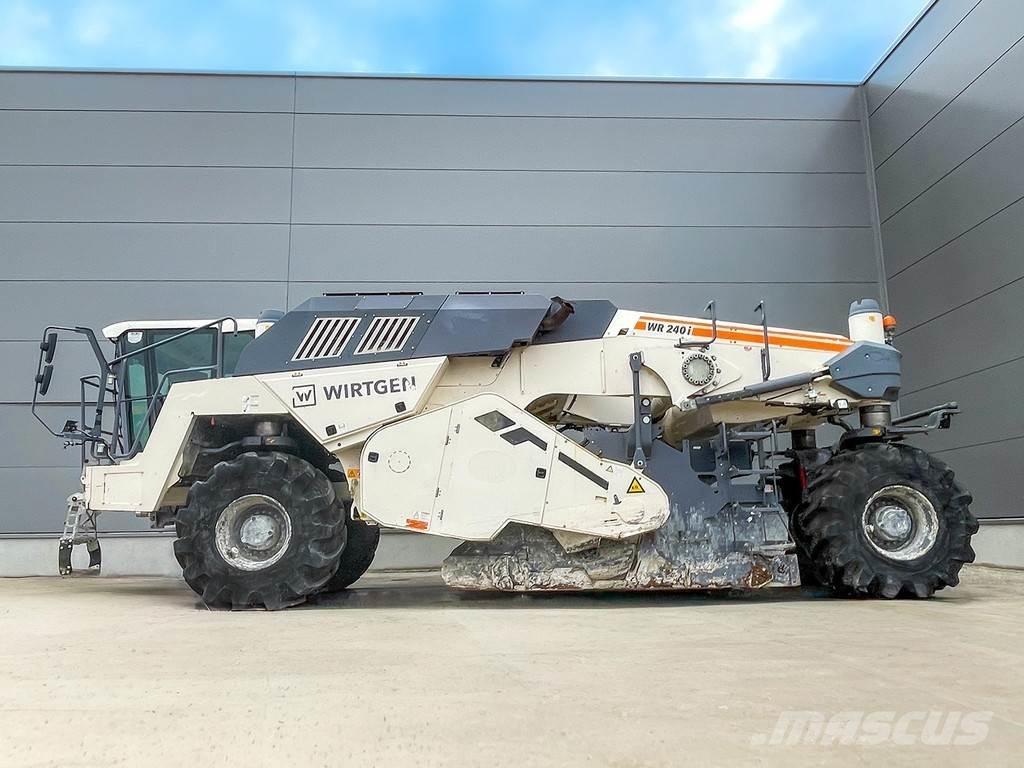 Wirtgen WR 240I Ресайклери