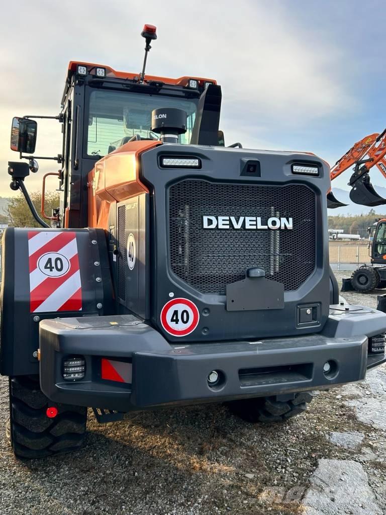 Develon DL 250-7 Фронтальні навантажувачі