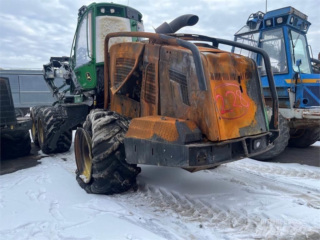 John Deere 1270G Харвестери