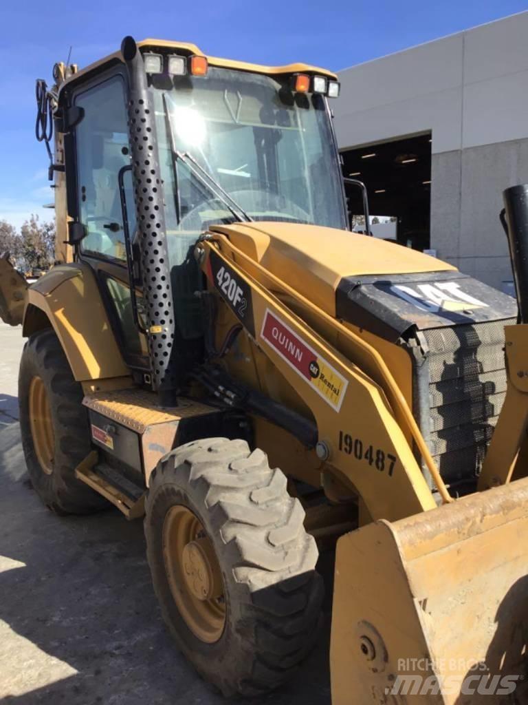 CAT 420 F Екскаватори-навантажувачі