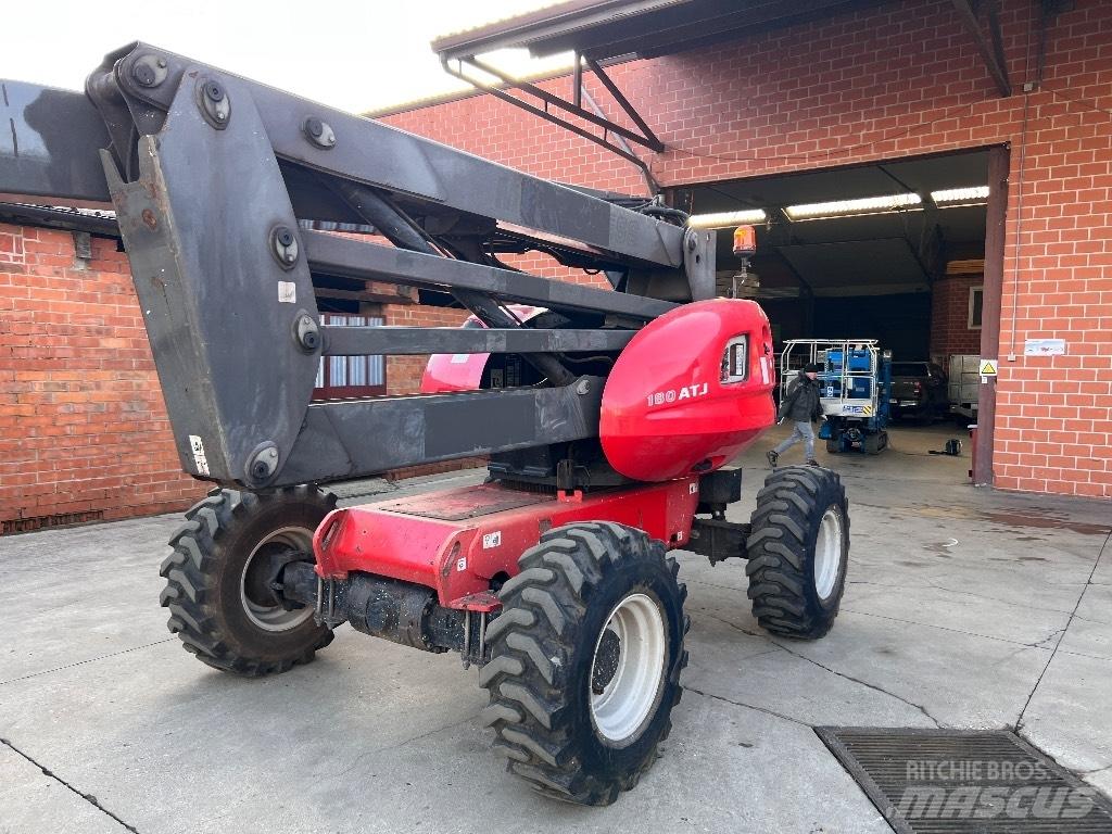 Manitou 180 ATJ Колінчаті підйомники