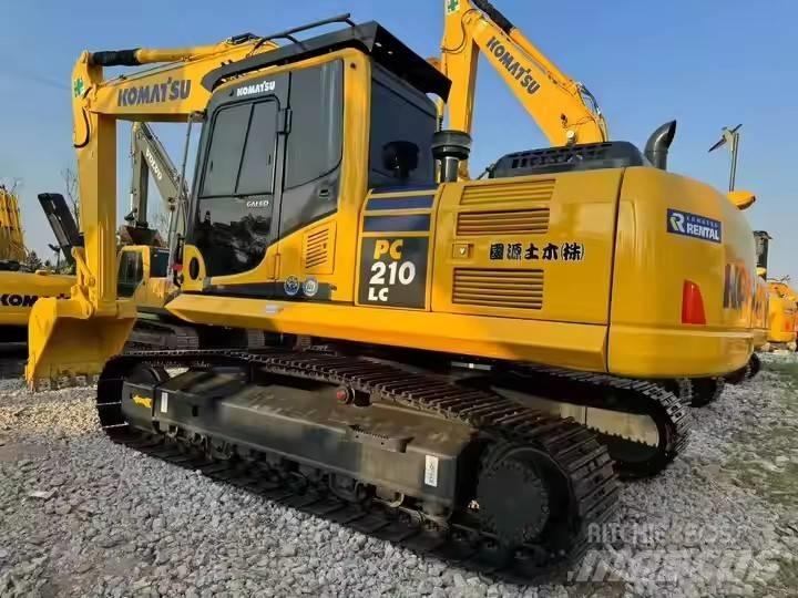 Komatsu PC210lc Гусеничні екскаватори