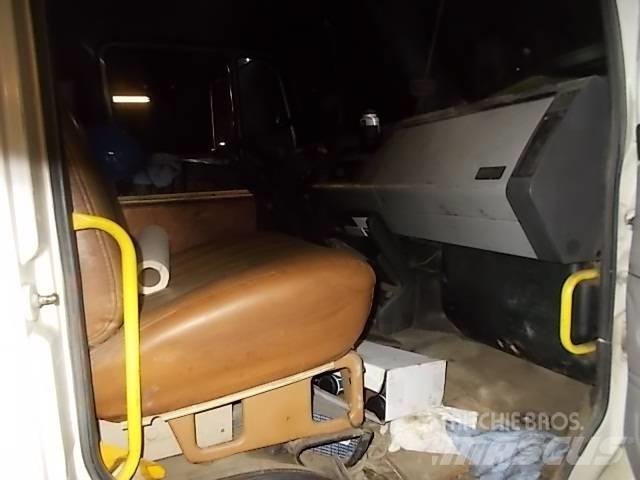 Freightliner L70 Вантажівки / спеціальні