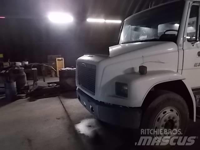 Freightliner L70 Вантажівки / спеціальні