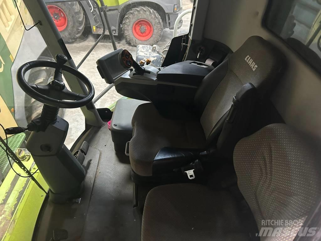 CLAAS Lexion 750 Зернозбиральні комбайни