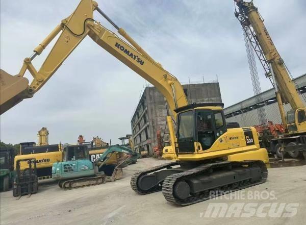 Komatsu PC 300 Гусеничні екскаватори
