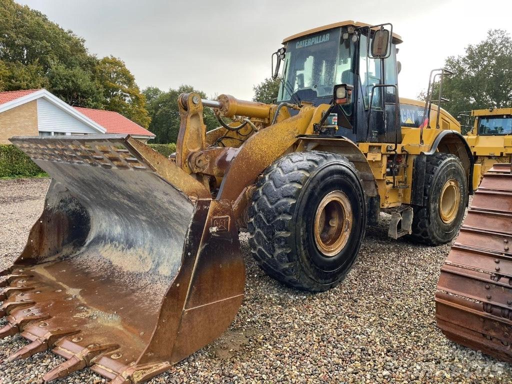 CAT 966H Фронтальні навантажувачі