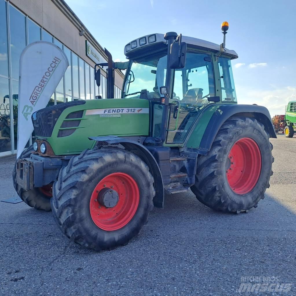 Fendt 312 Vario Трактори
