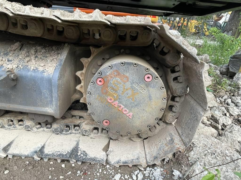 Volvo EC 200 D Гусеничні екскаватори