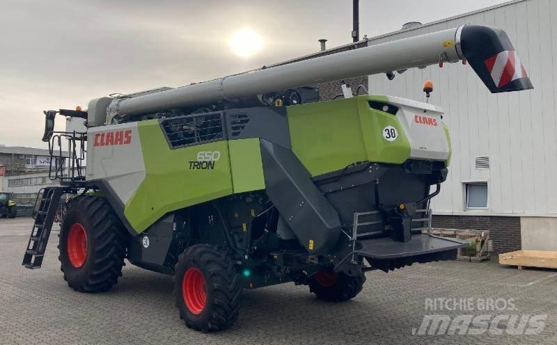 CLAAS TRION 650 Зернозбиральні комбайни