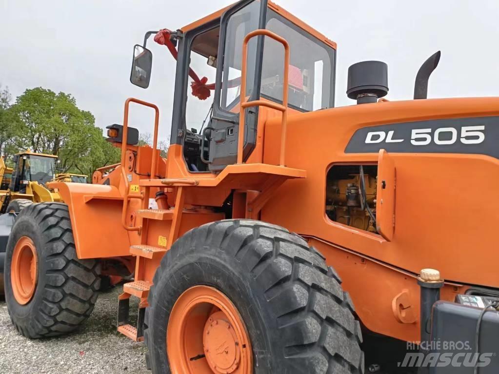 Doosan DL505 Фронтальні навантажувачі