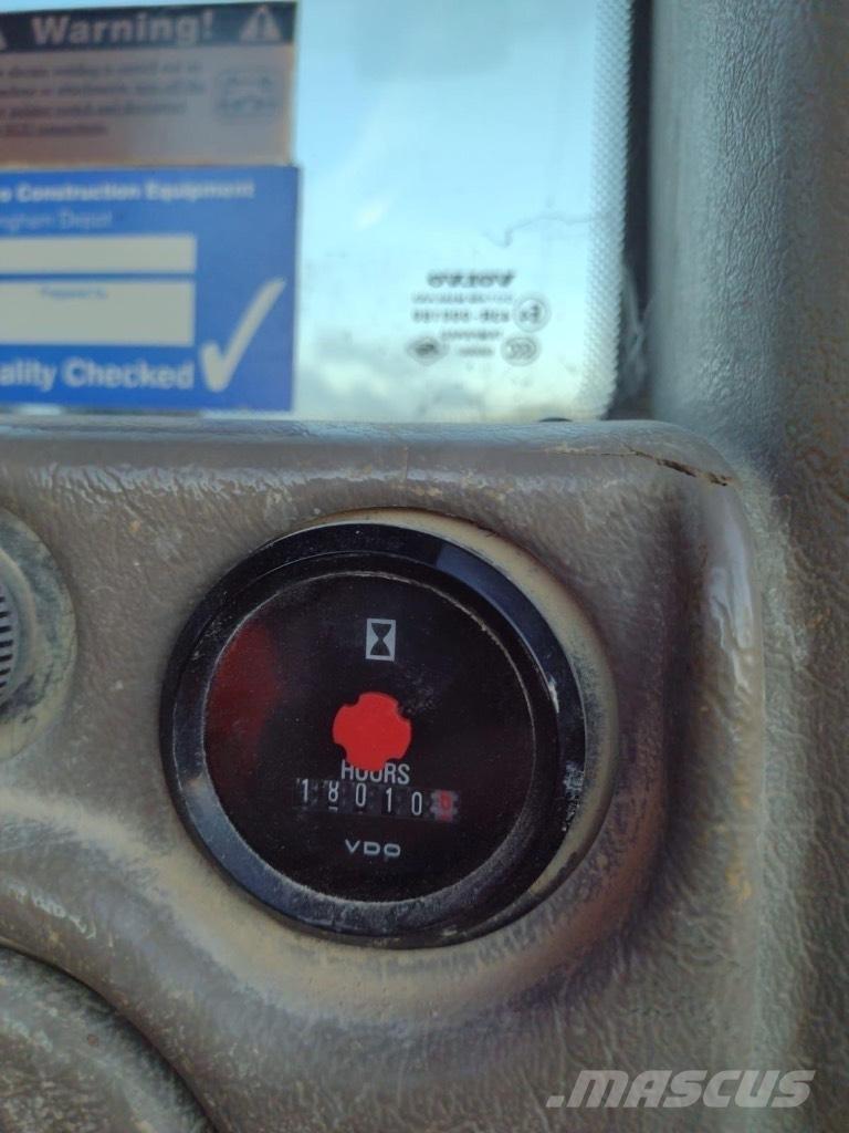 Volvo L 70 F Фронтальні навантажувачі