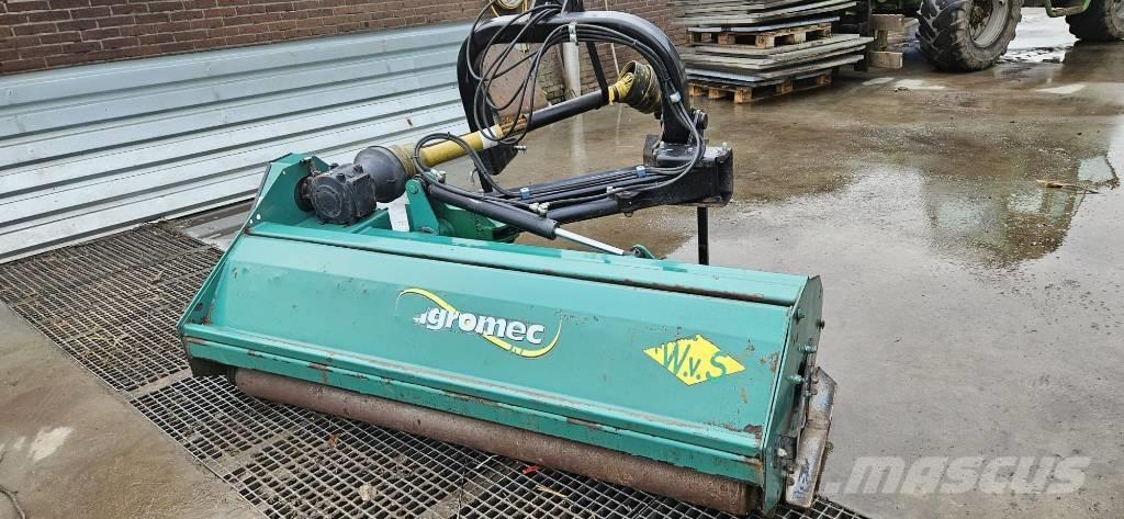 Agromec Klepelmaaier Звичайні плуги