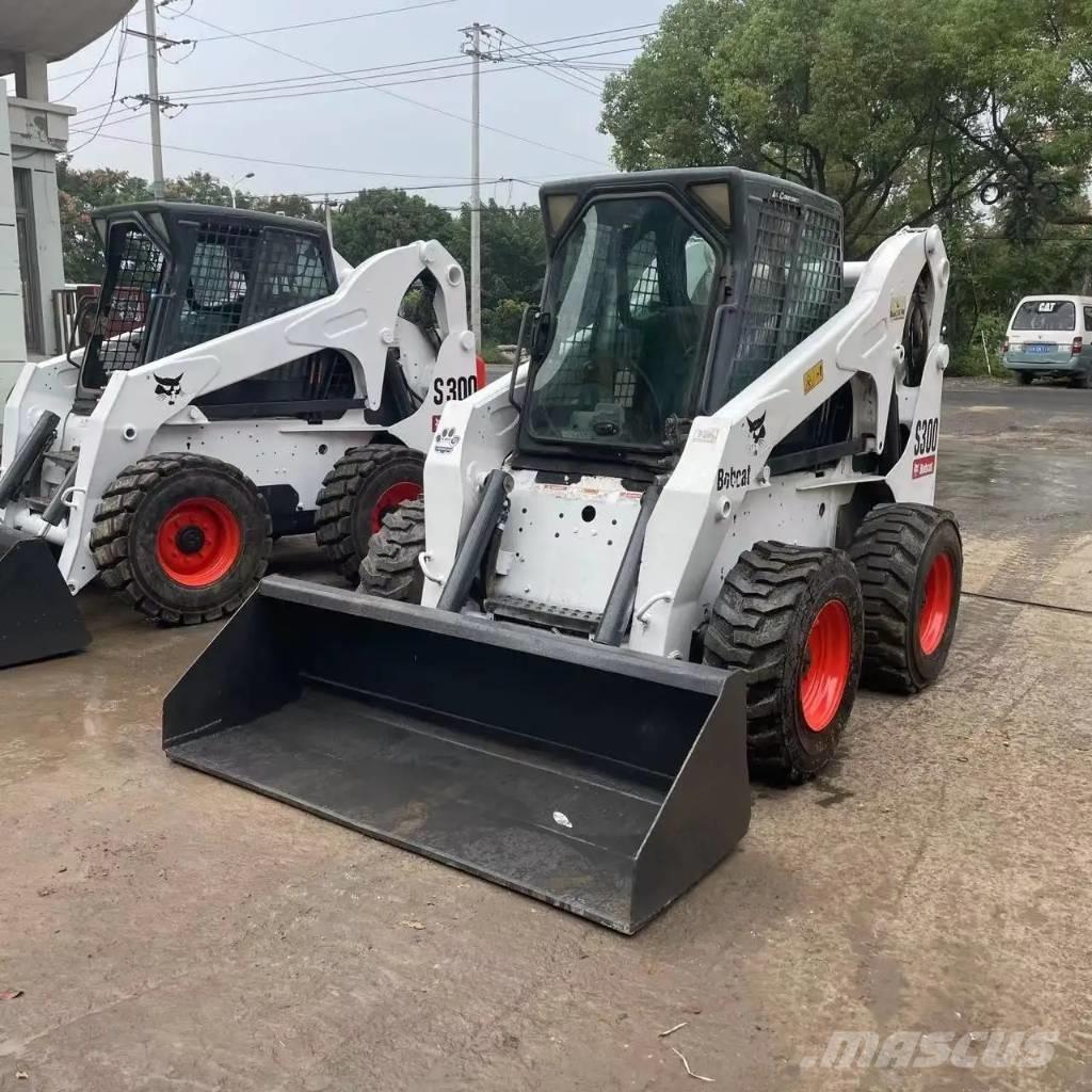 Bobcat S300 Міні-навантажувачі