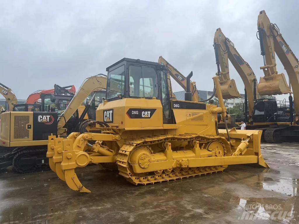 CAT D 6 G Гусеничні бульдозери