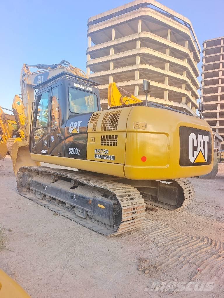 CAT 320 D Гусеничні екскаватори