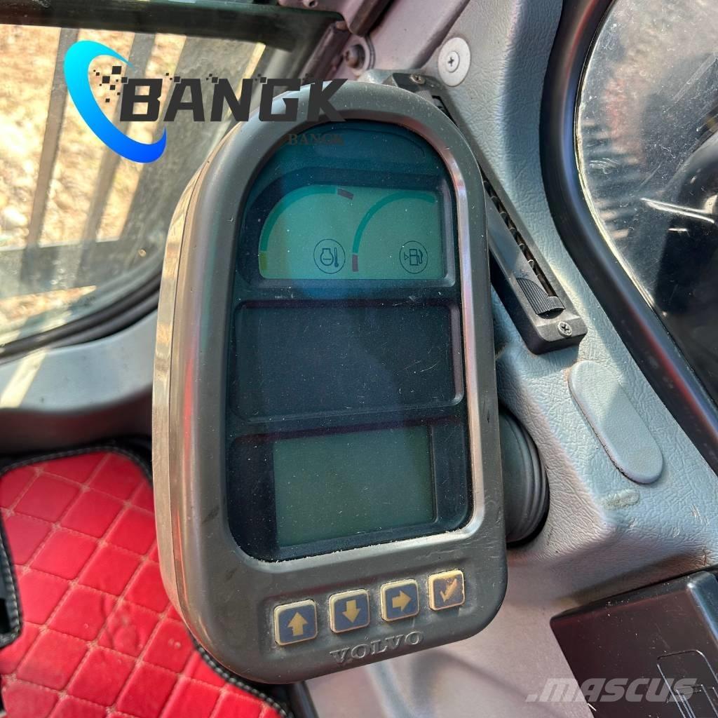 Volvo EC 290 Гусеничні екскаватори