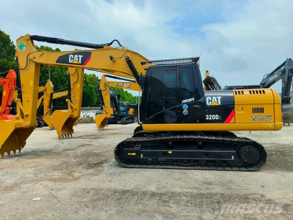 CAT 320 D Гусеничні екскаватори