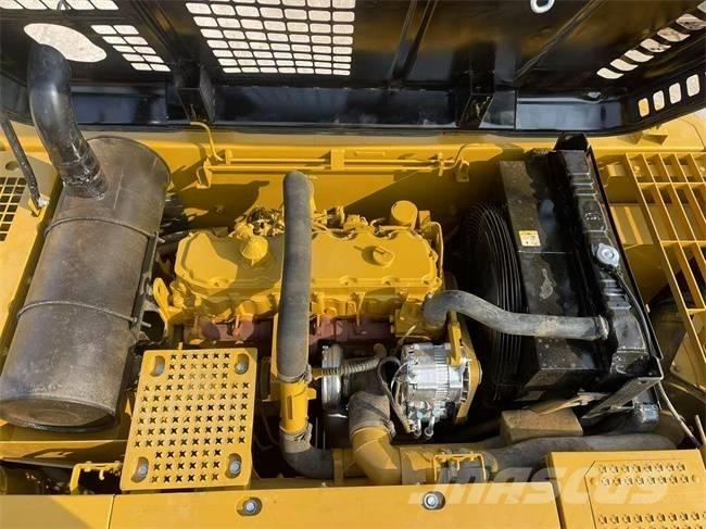 CAT 325 CL Гусеничні екскаватори