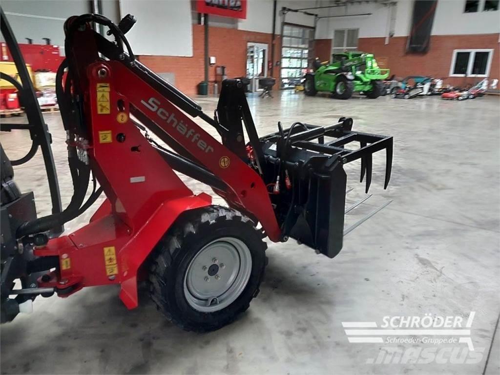 Schäffer 1622 Малі навантажувачі