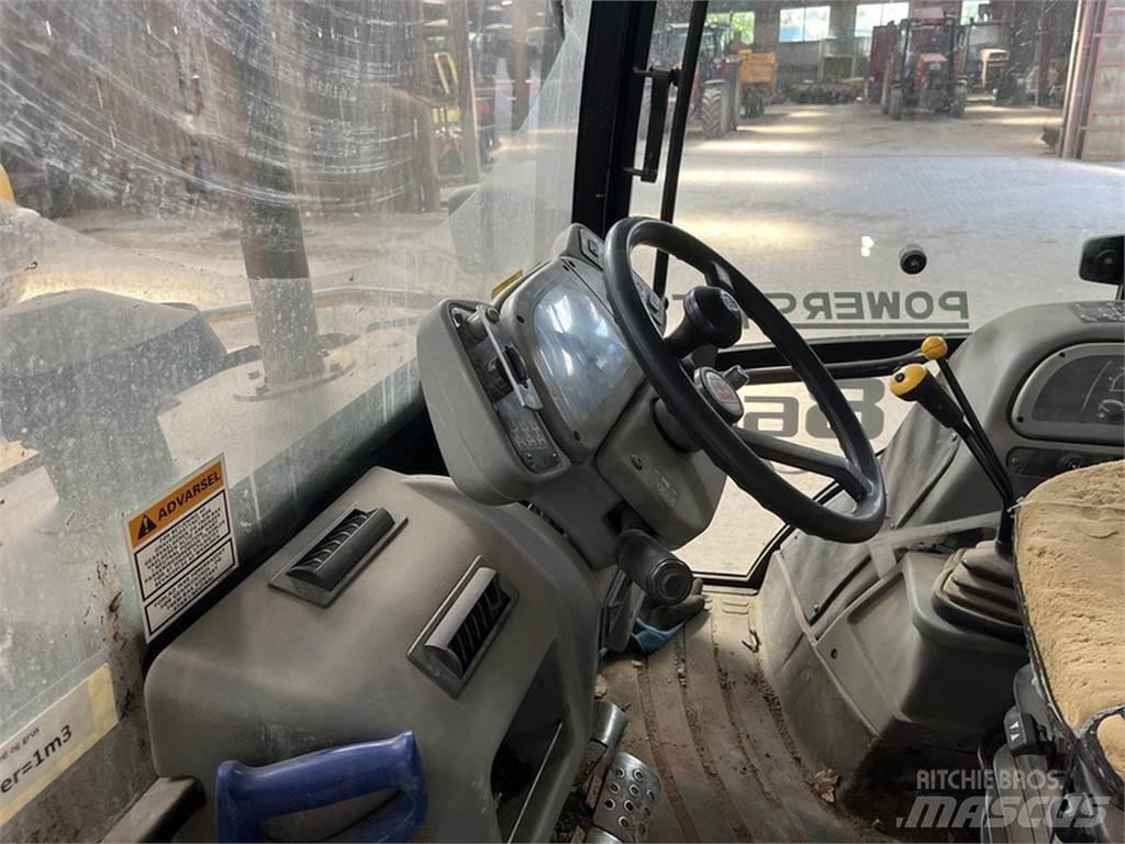 Fermec 860 Екскаватори-навантажувачі
