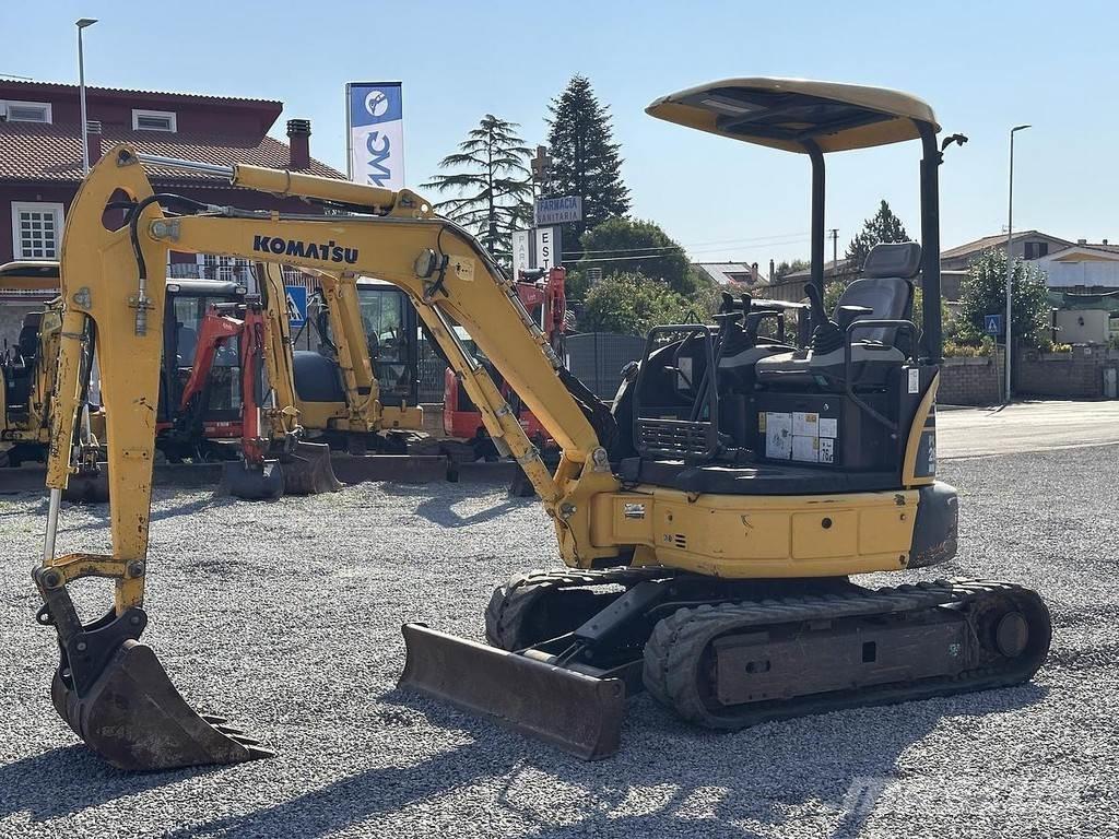 Komatsu PC26MR-3 Міні-екскаватори < 7т