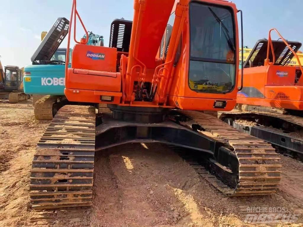 Doosan dh220lc-7 Гусеничні екскаватори